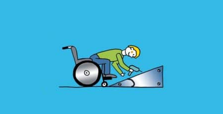 Grafik: Rollstuhlfahrer vor Rampe mit eingezeichnetem Winkel